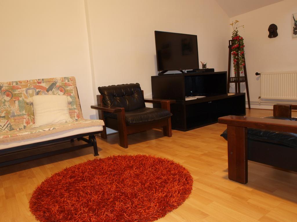 Attic Apartment City Center براغ المظهر الخارجي الصورة